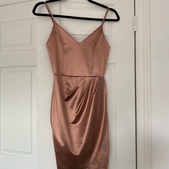 Lulus Dresses & Skirts - LULU’S CHAMPAGNE DRESS 🥂 (no longer sold)